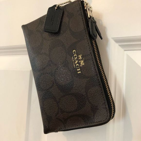 COACH - Signature Corner/Double Zip Wristlet Brown/Black Covered Canvas. PERFECT - Picture 13 of 16